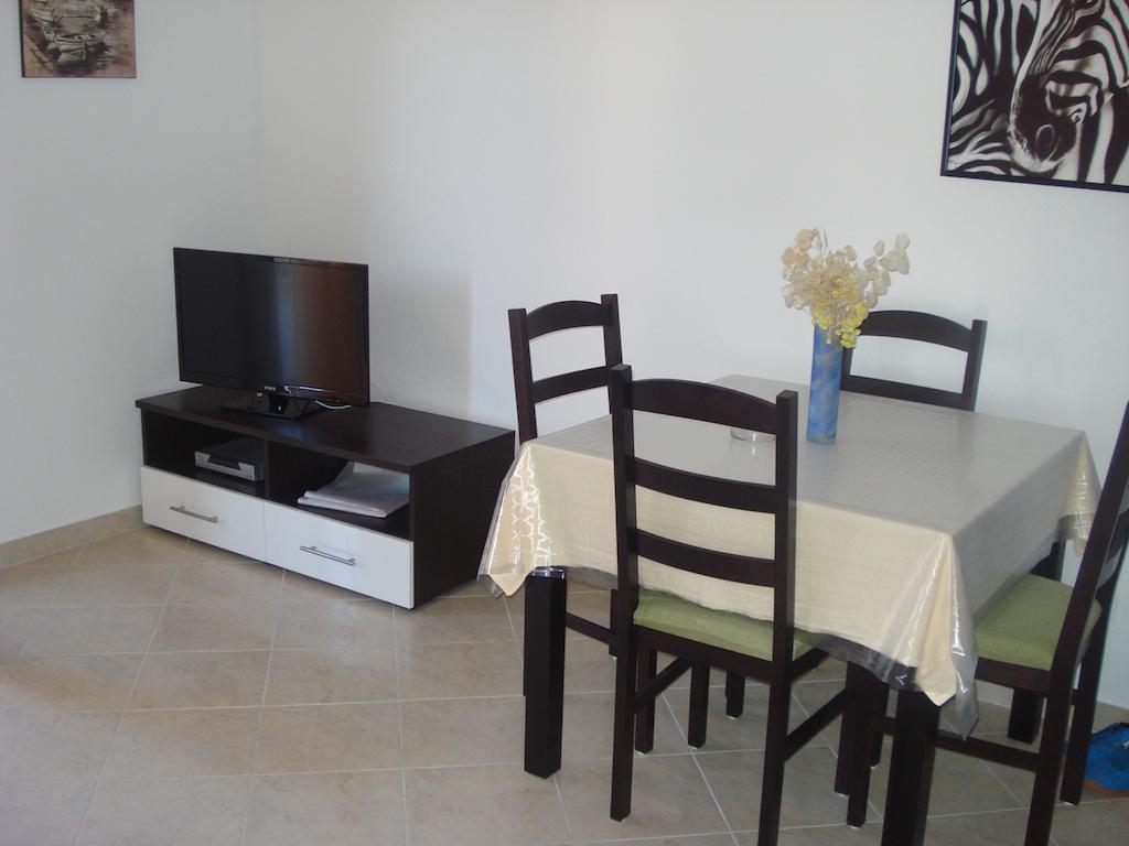 Apartments Dalmacija Rogoznica  Room photo